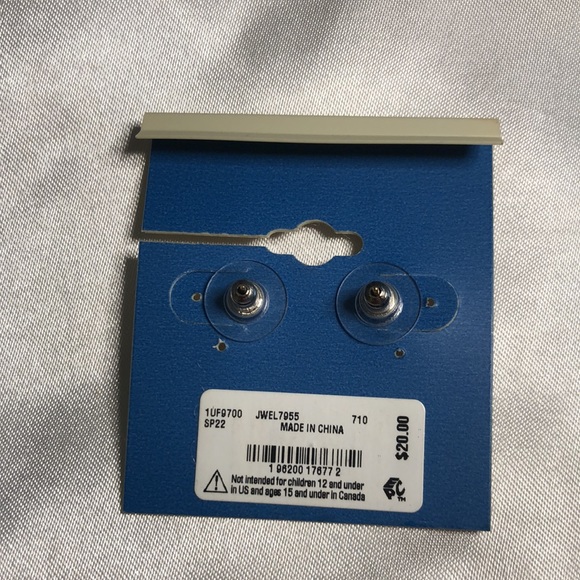 Lucky Brand Gold Tone LOVE In Print Stud Earrings NWT - Picture 9 of 10